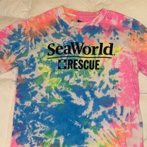 SeaWorld Rescue Tie-Dye Short Sleeve Tee Medium